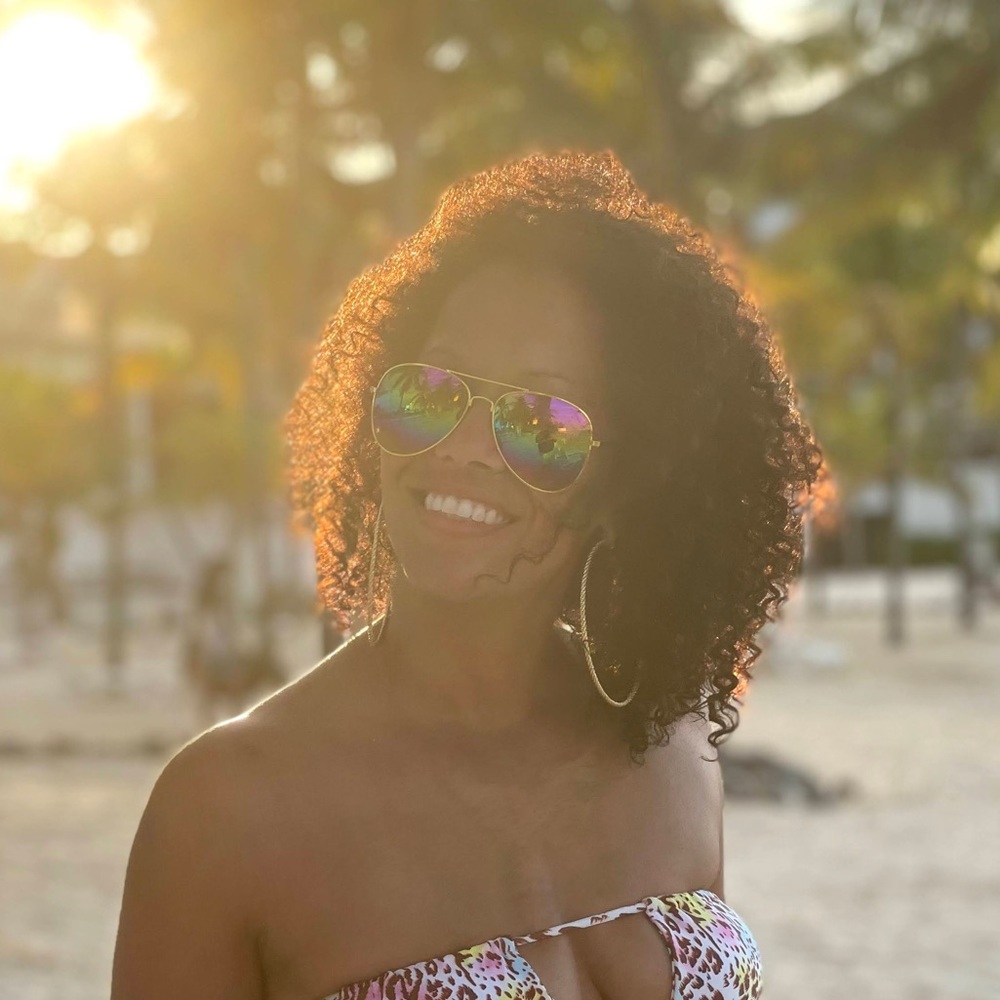 Meet your Posher, Maia